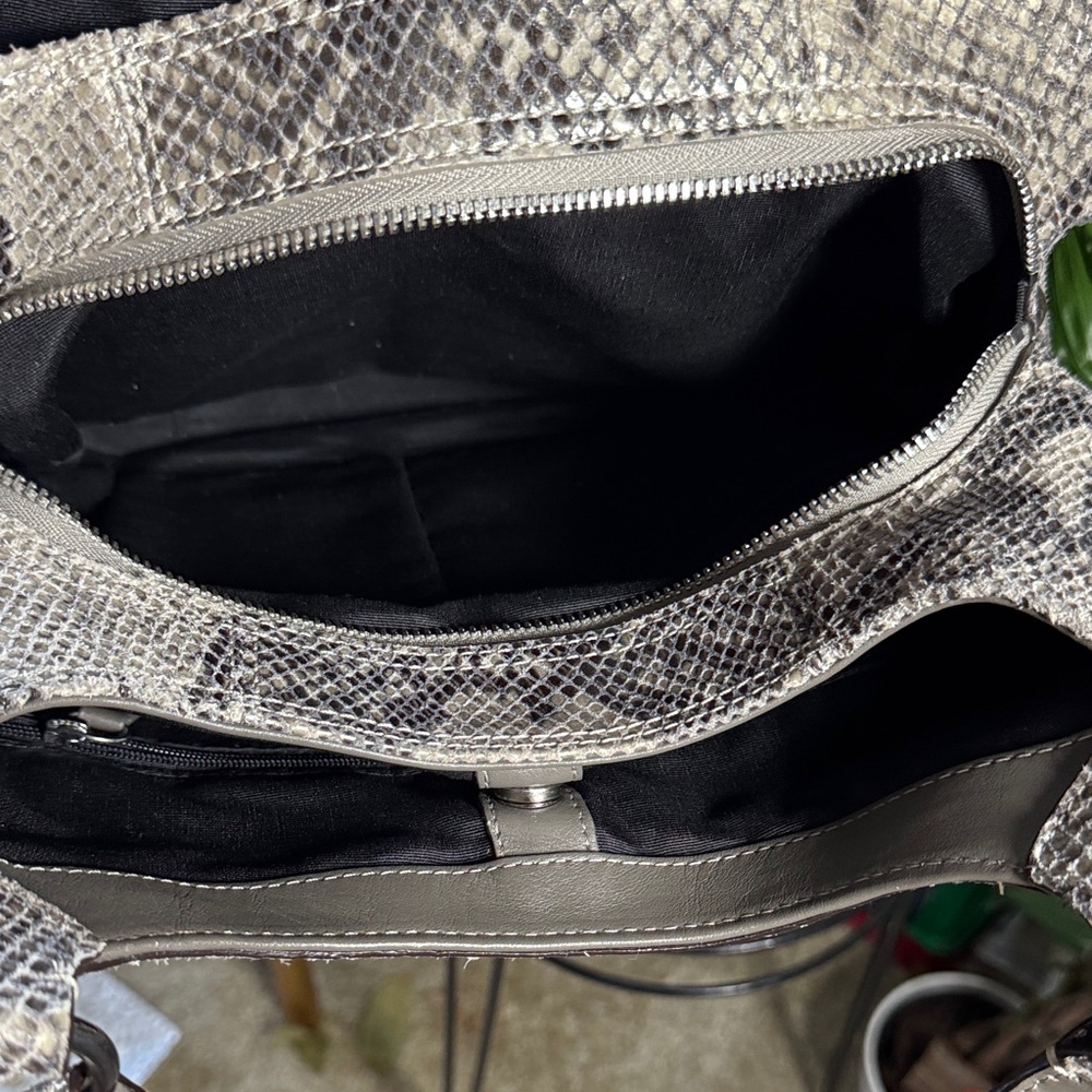 Coach soho python- embossed Gray Snakeskin Shoulder Bag - Picture 4 of 9